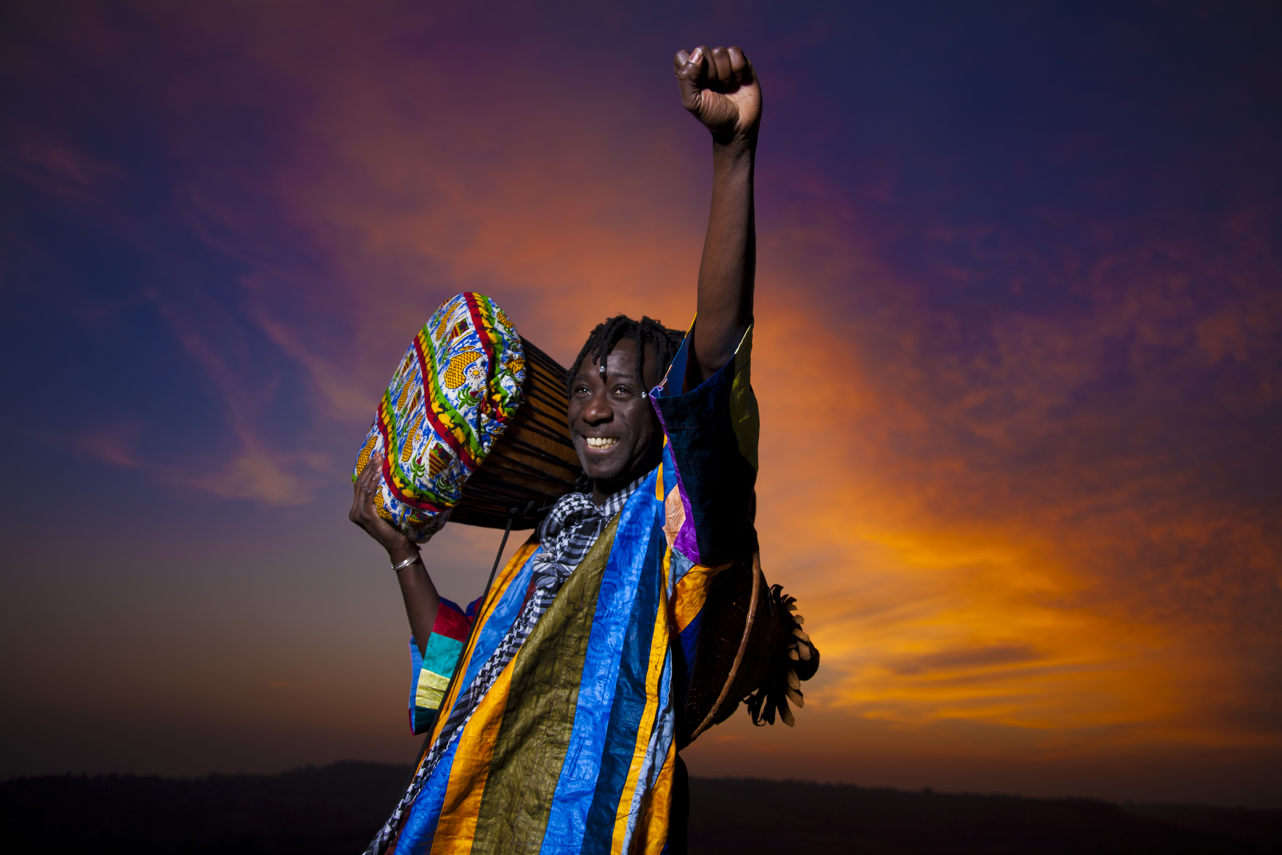 Ethnic music best. Африканские музыкальные инструменты фото. Музыка Африки. Особенности африканской музыки. Музыка Африки картинки.